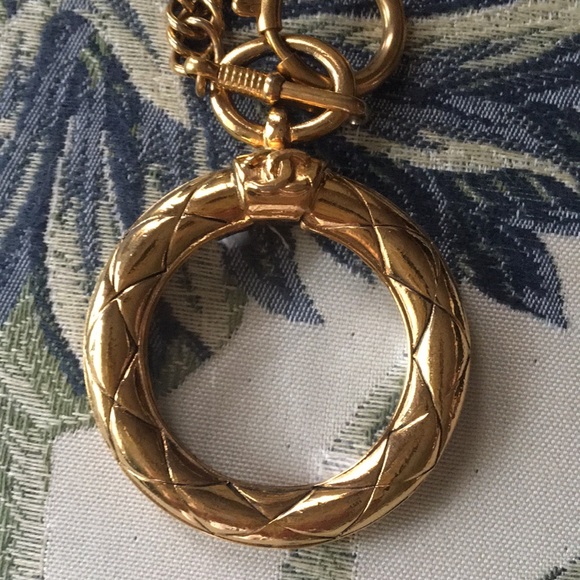 Authentic vintage Chanel necklace - Picture 2 of 10